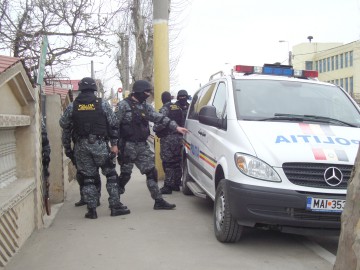 PERCHEZIŢII la Poliţia din Corbu: adjunctul şefului de Post a muşamalizat un accident rutier